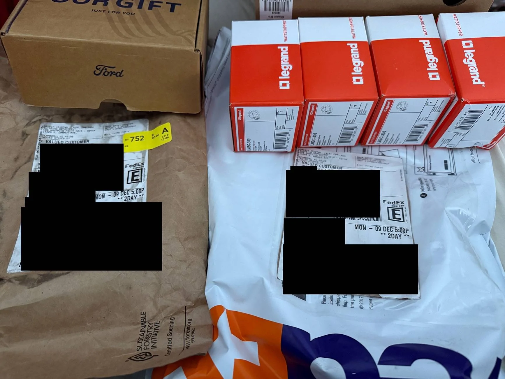 Ford Mustang Mach-E FedEx lost my NACS adapter CA3138EF-2D93-4A88-8D06-F9B1A1A964D9_1_201_a