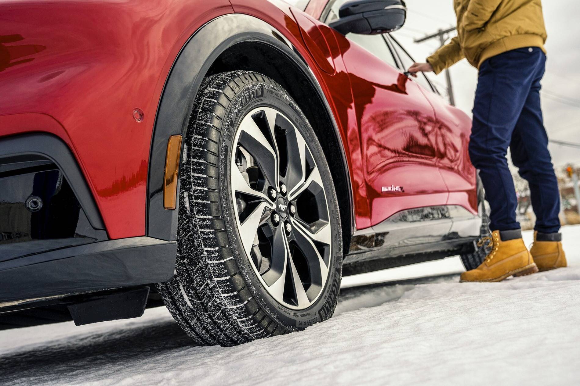 Ford Mustang Mach-E Ice & Easy: Winter Driving Tips from Ford 1212241