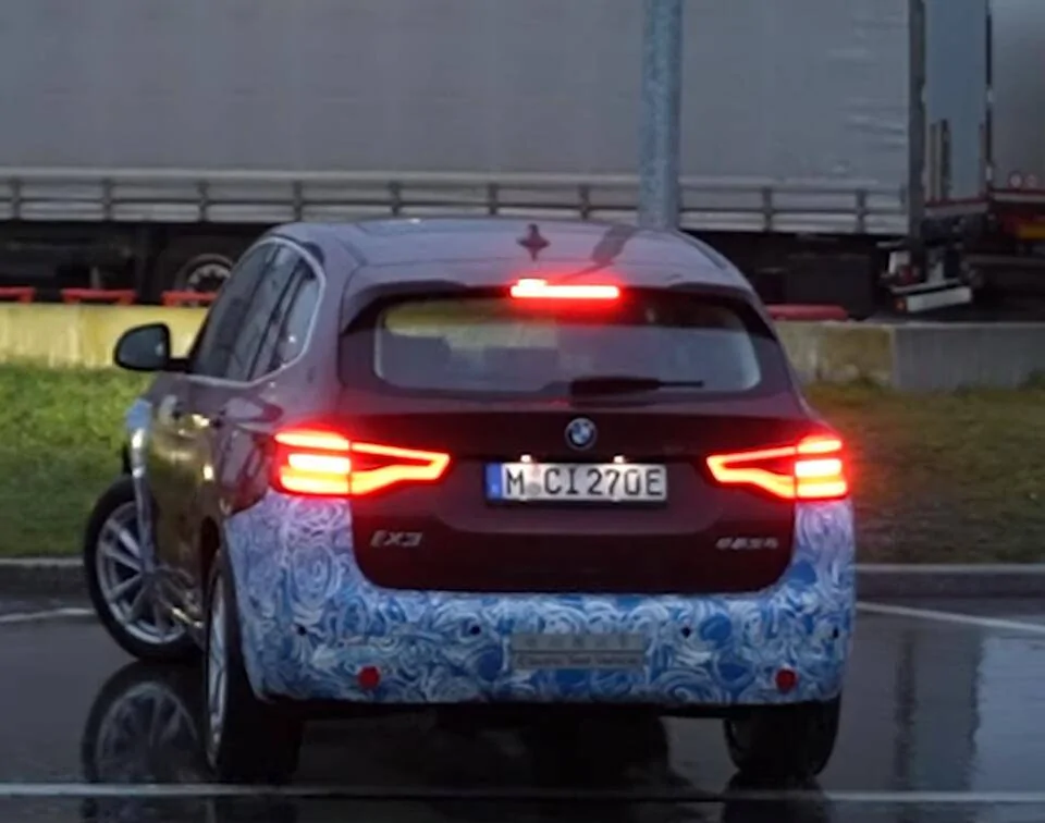 Ford Mustang Mach-E Mach-E vs. Audi e-tron: who charges faster? Real world test Captur