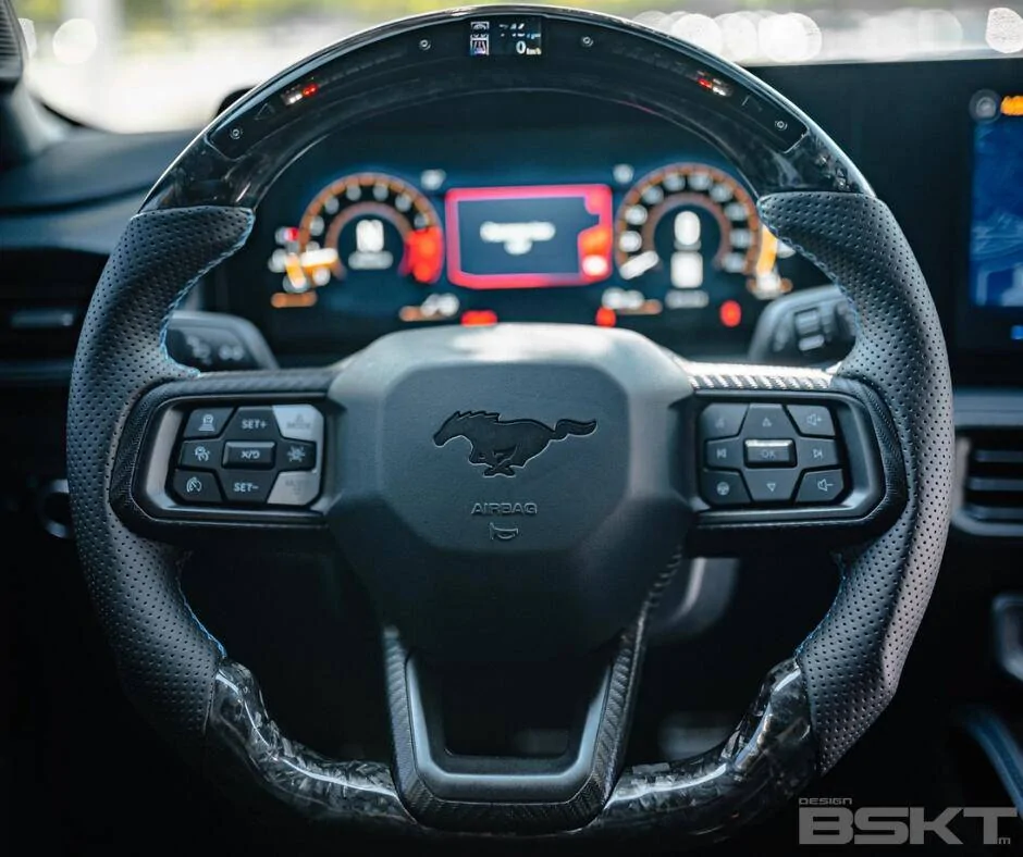 Ford Mustang Mach-E New for 2025: LED Display in Mach-E Steering Wheel Design sem nome - 2025-01-05T010637.232