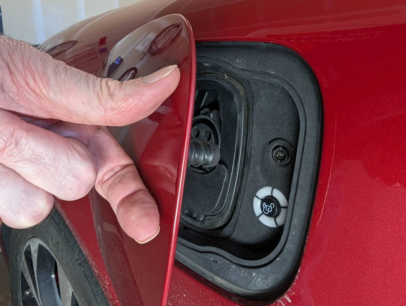 Ford Mustang Mach-E Getting Charging Port Door to Open and Close Properly in Cold Weather? PXL_20250108_214133734