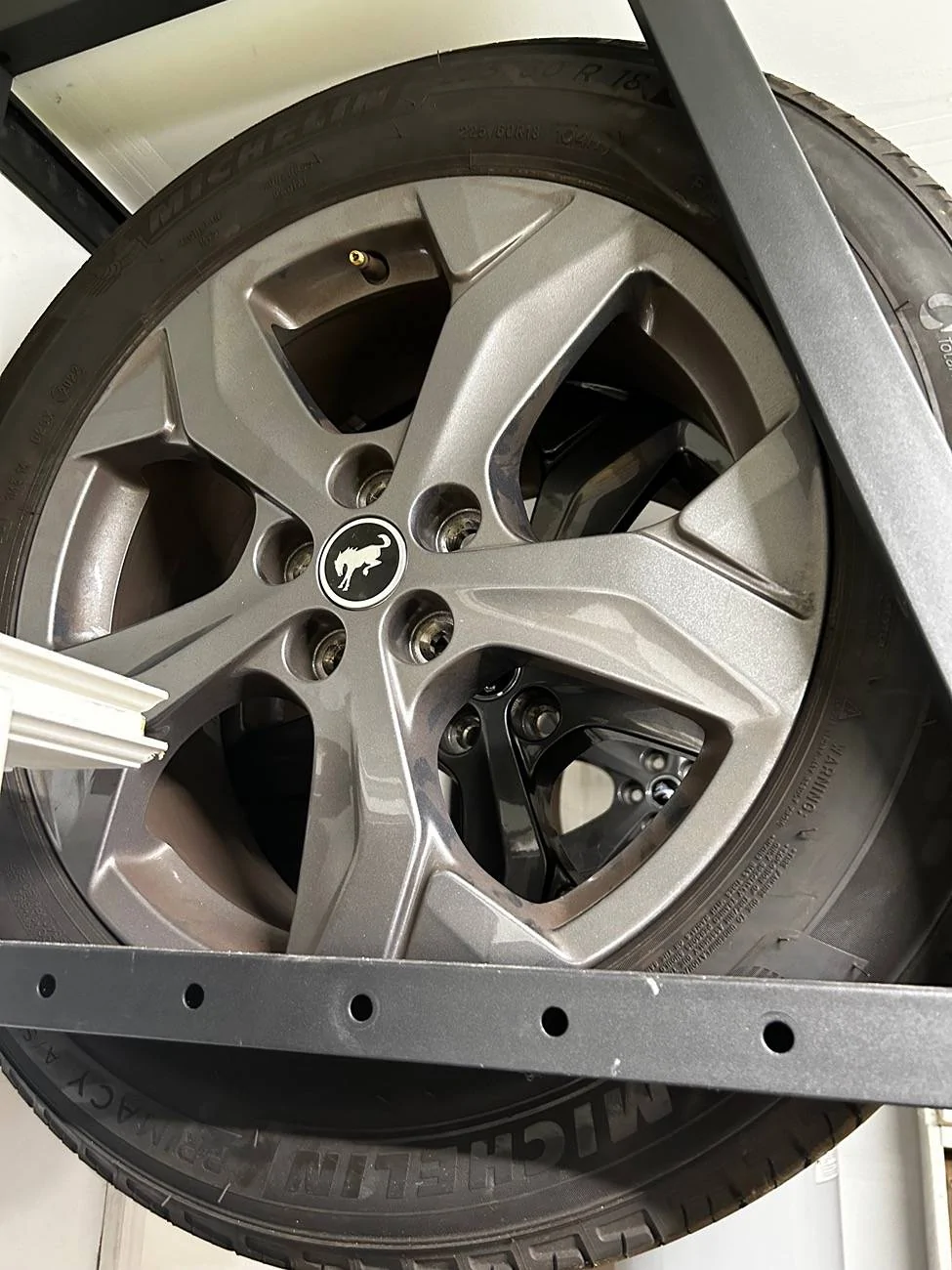 Ford Mustang Mach-E 18" Select Rims tempImageMkuZrt