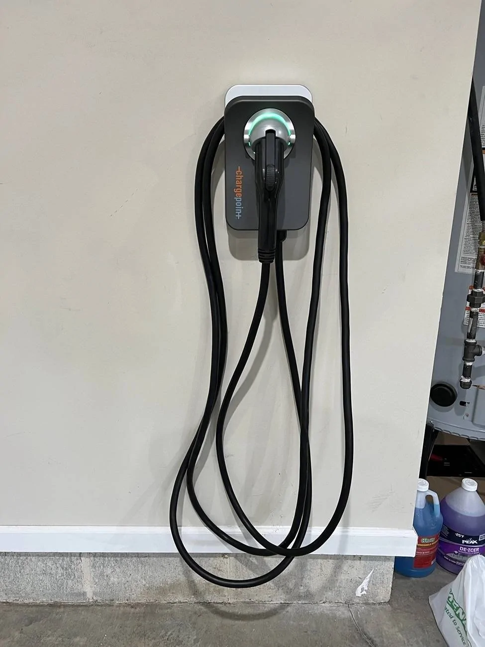 Ford Mustang Mach-E Stupid charging question: L2 cable uncoiling? Charepoint cable loops