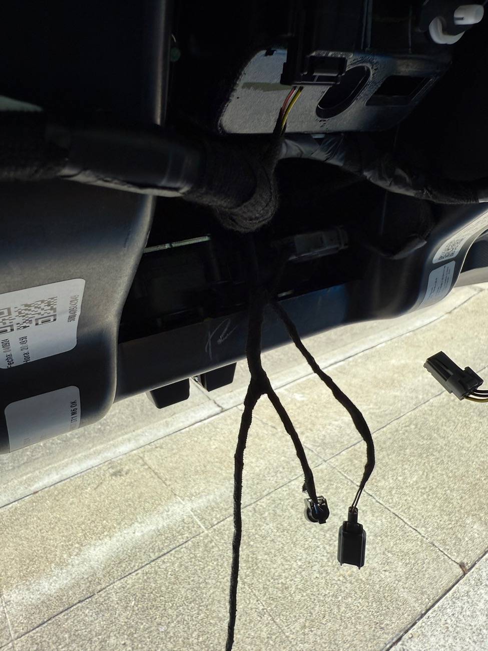 Ford Mustang Mach-E Misleading... 2023 MMe  No foot liftgate, no parking assist... anything else? Any fixes? IMG_5091