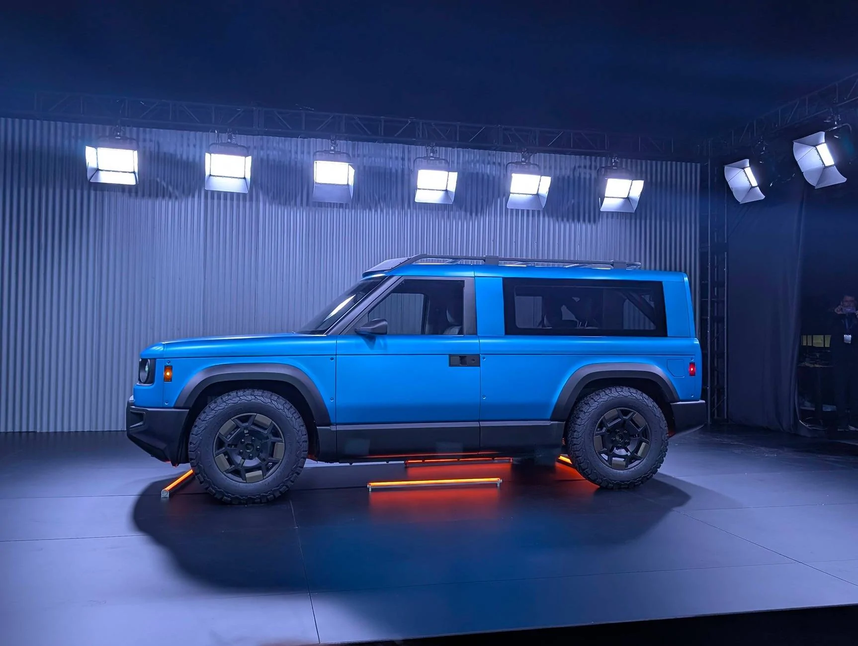 Ford Mustang Mach-E SLATE Truck debuts as a modular SUV & Pickup PXL_20250425_034522207
