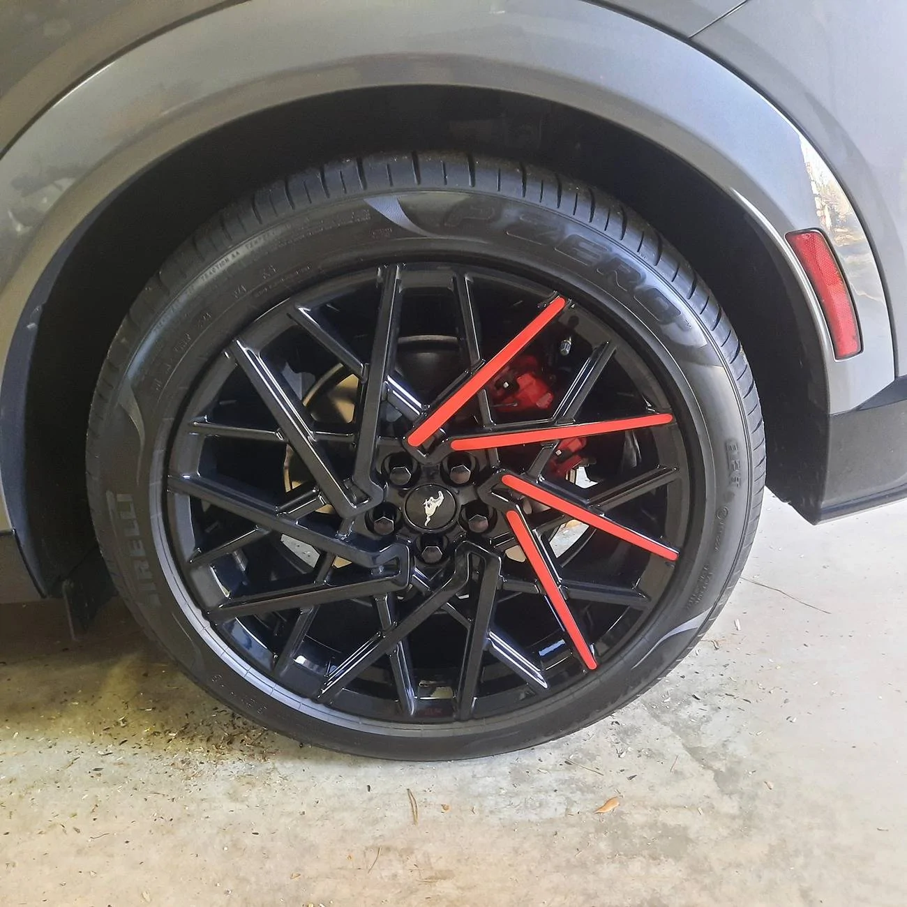 Ford Mustang Mach-E 2024/5 GT wheels powder coated? 1000000108