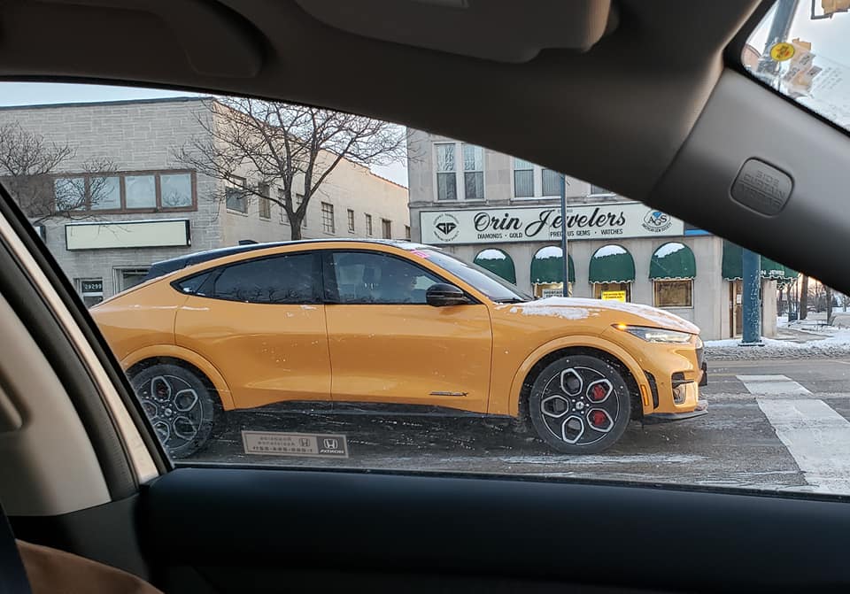 Mach-E GT Cyber Orange.jpg