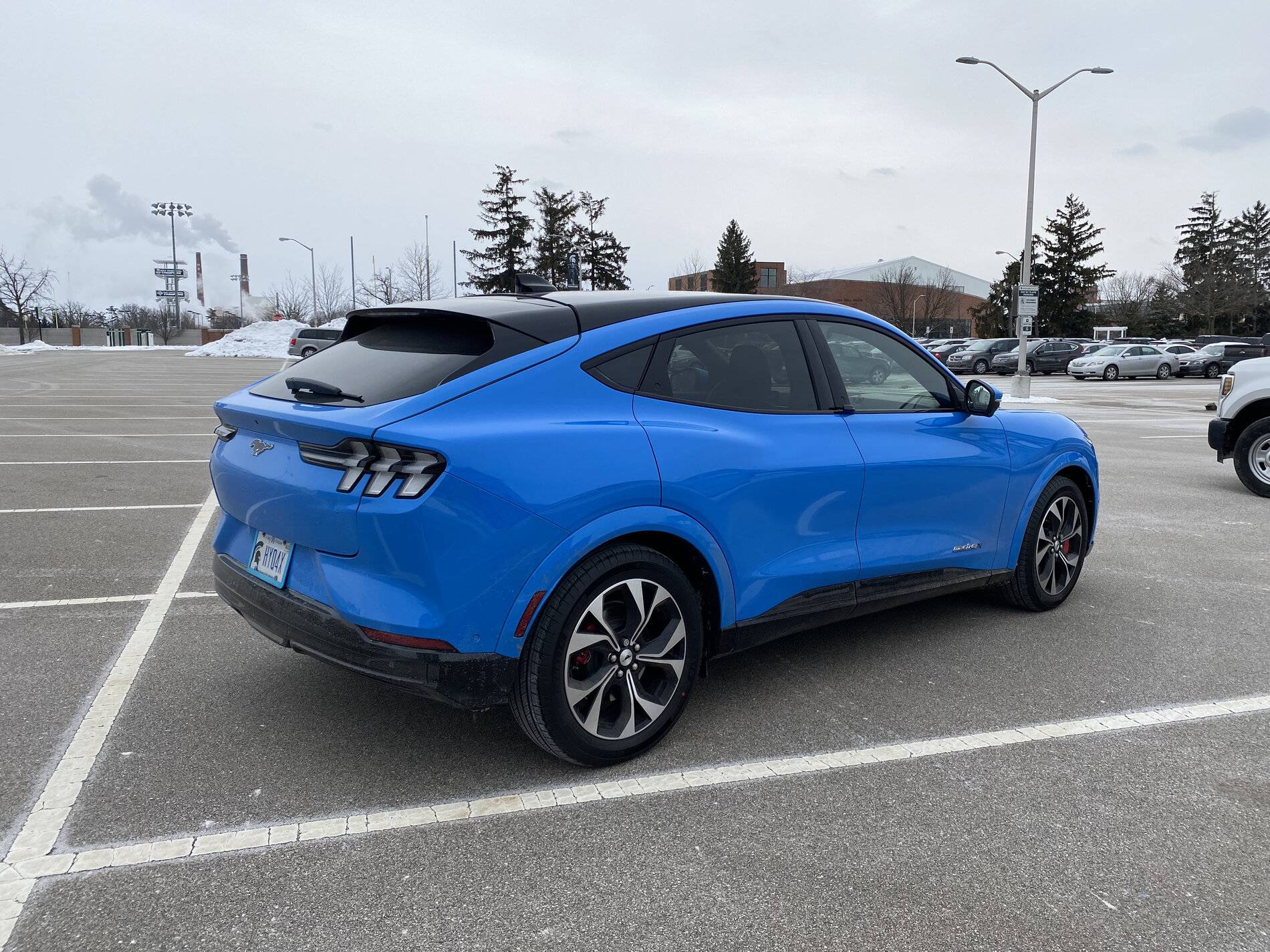 Ford Mustang Mach-E GRABBER BLUE Mach-E Photos 6F5DDE2B-0EF0-4E4F-AABB-900DDB320739