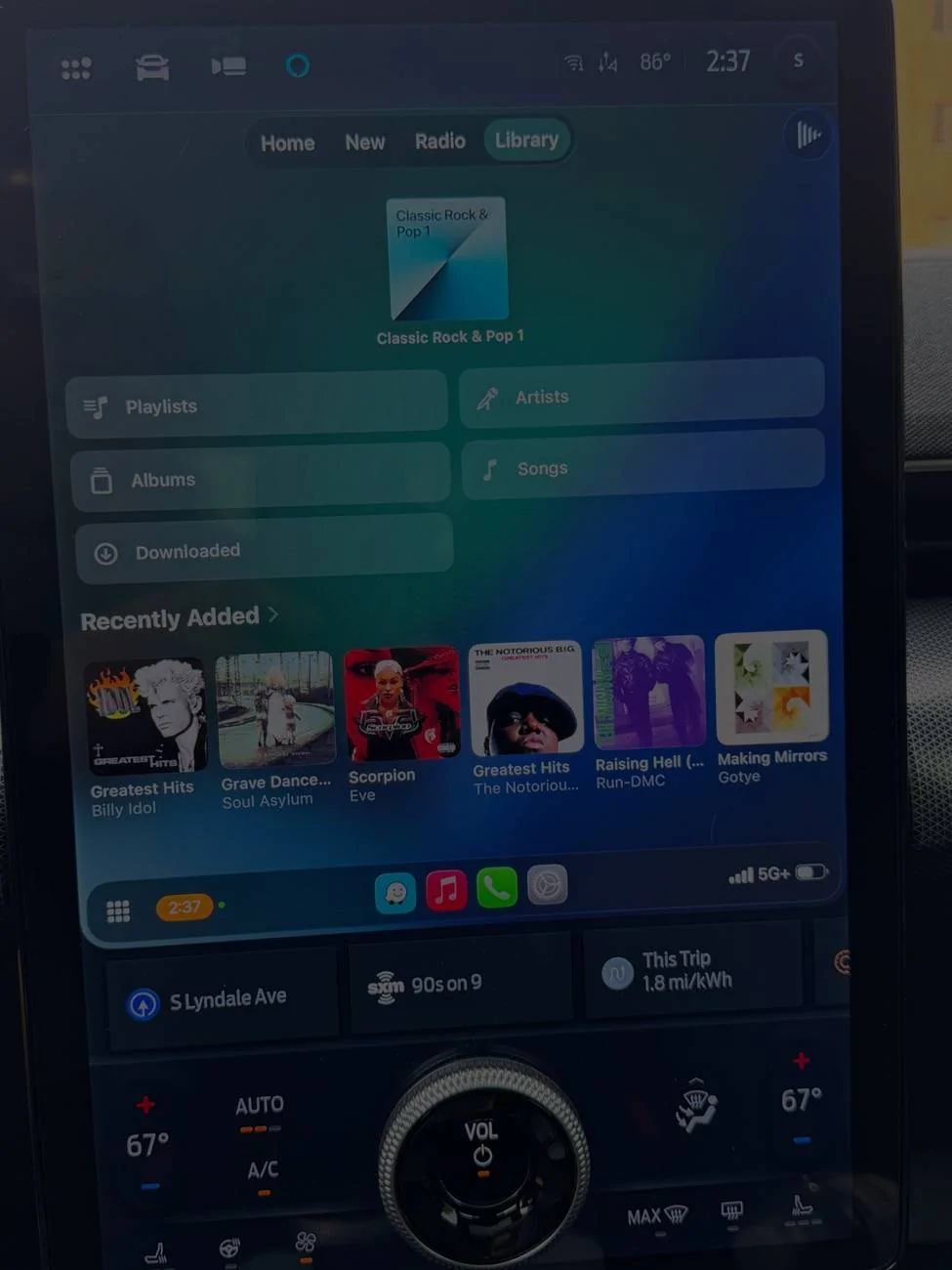 Ford Mustang Mach-E iOS 26 CarPlay on Mach-E IMG_3882