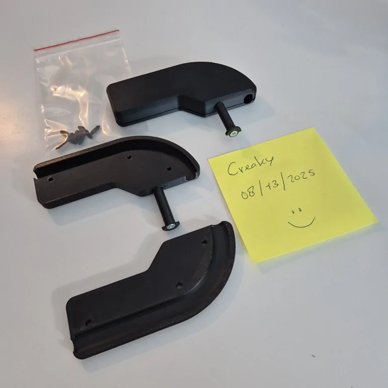 Ford Mustang Mach-E Selling: Cargo cover replacement hinges 20250813_100207