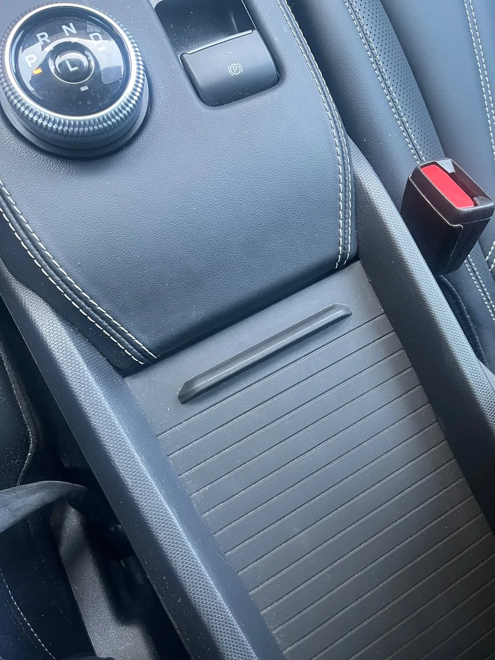 Ford Mustang Mach-E Help!  Stuck roller lid for centre arm rest bin IMG_2745