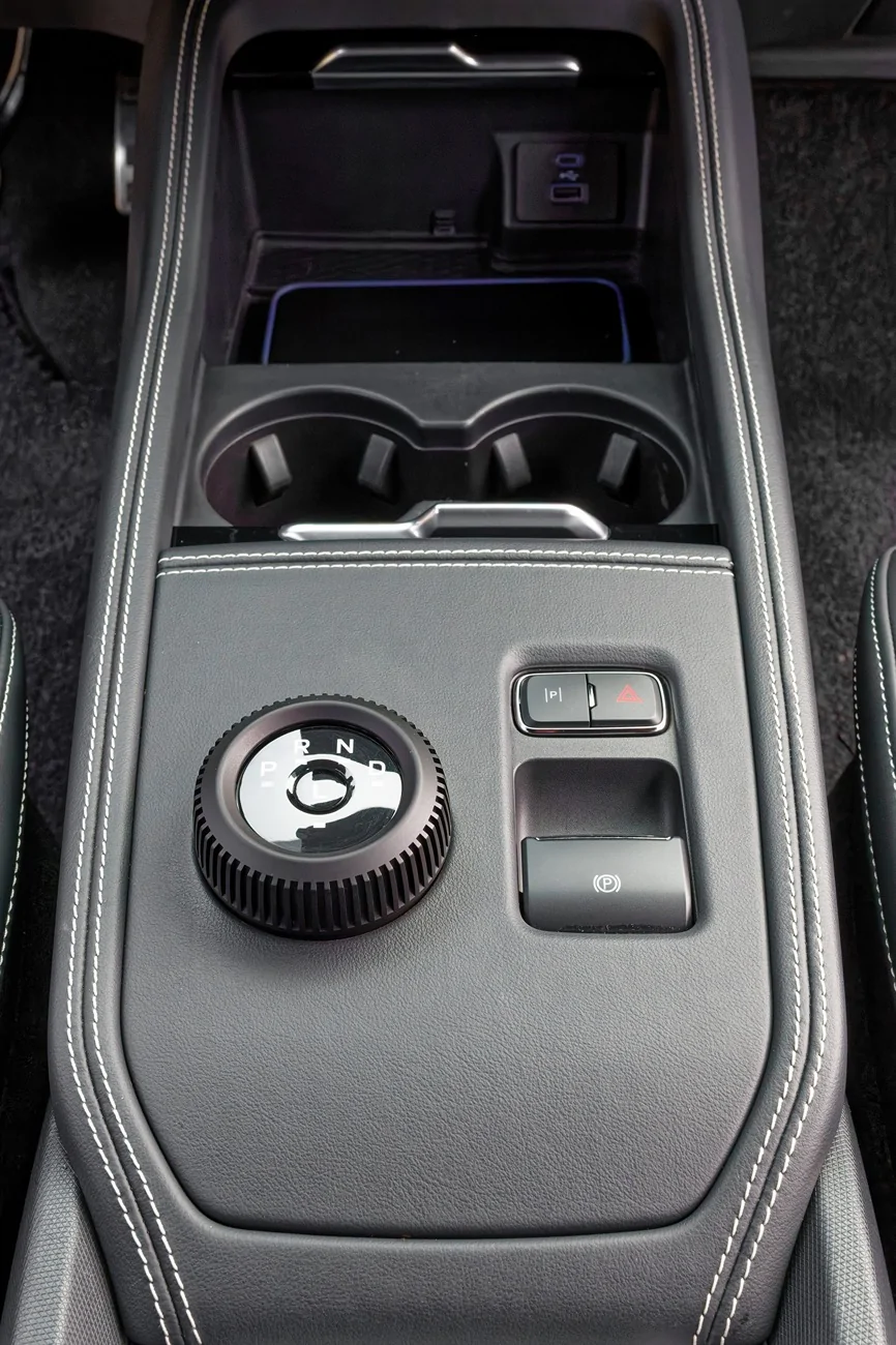 Ford Mustang Mach-E Finally Got My Flow-Through Floor Console! DSC_0632F