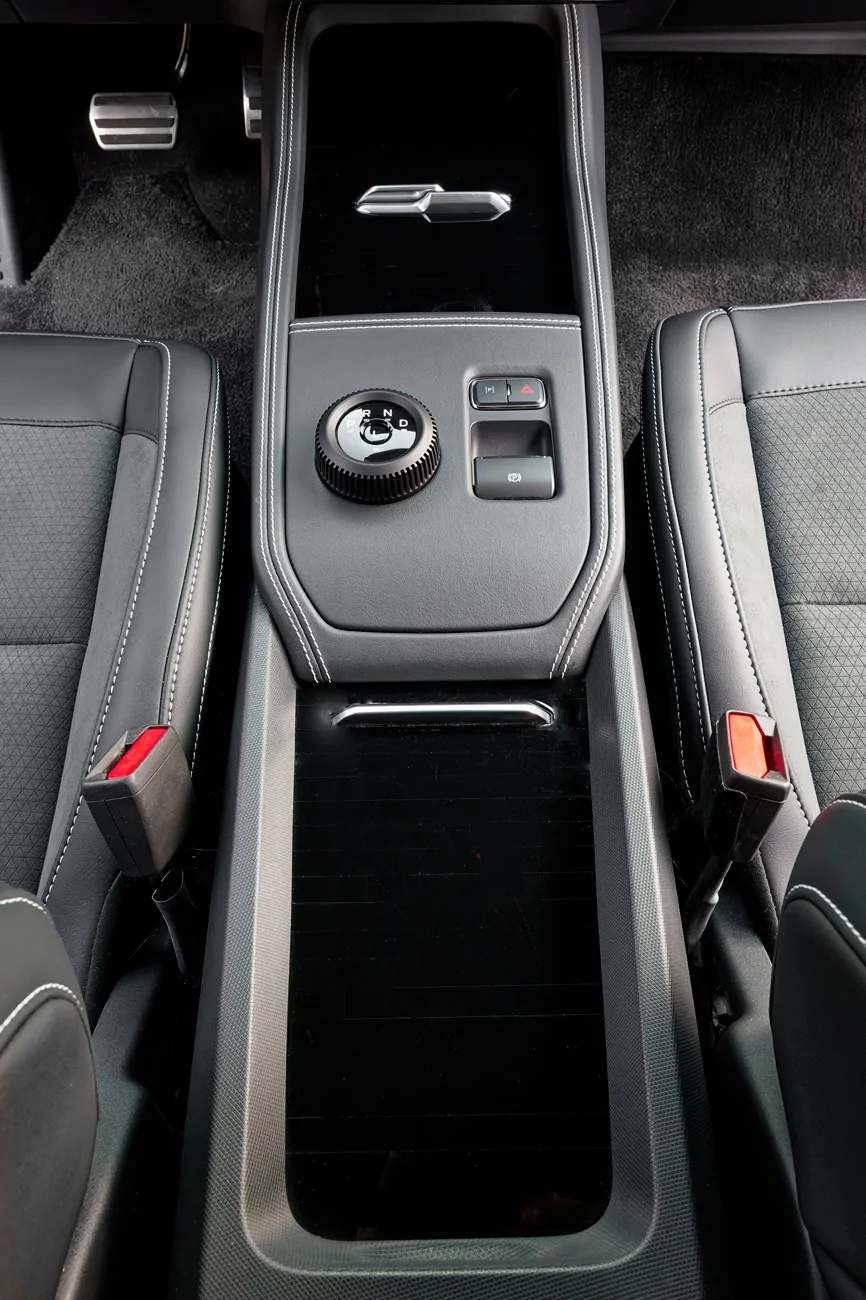 Ford Mustang Mach-E Finally Got My Flow-Through Floor Console! DSC_0627F