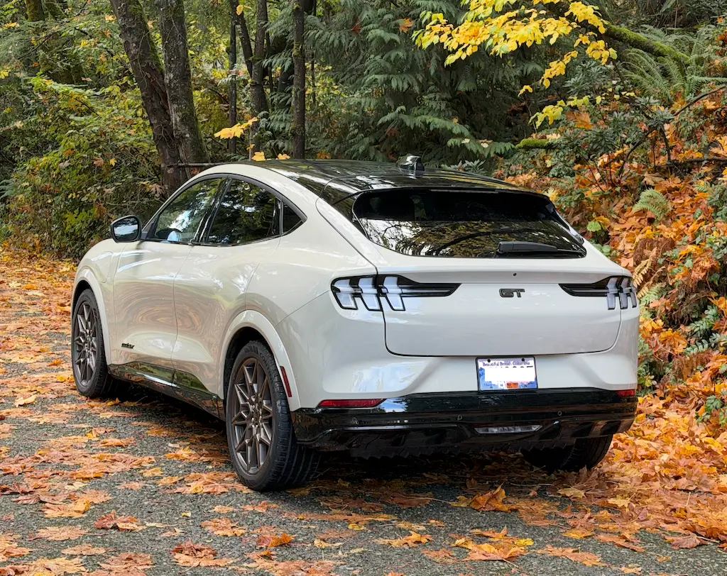 Ford Mustang Mach-E New GT 2025 back