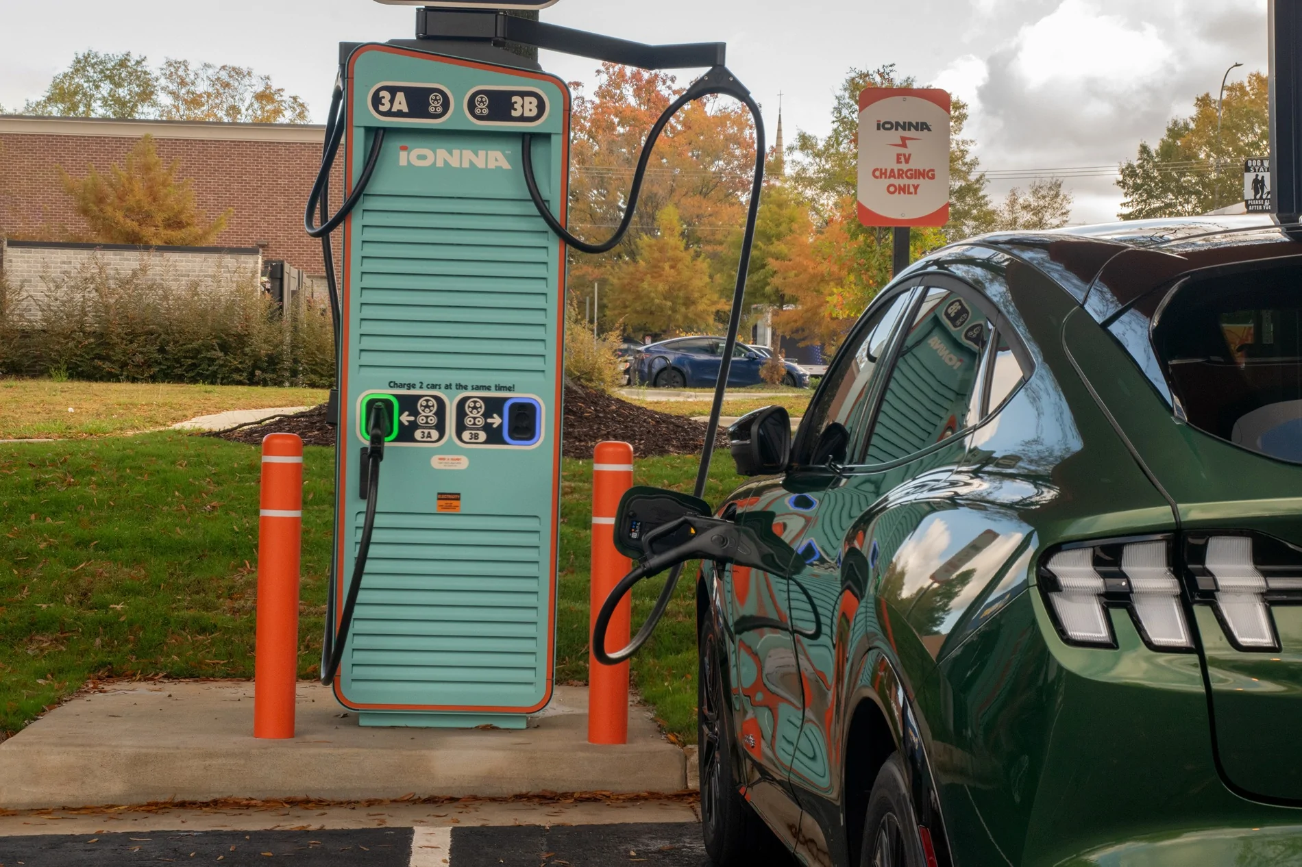 Ford Mustang Mach-E BlueOval Charge Network expands Plug & Charge to IONNA and Ford Charge Ford_PnC_Raleigh-07