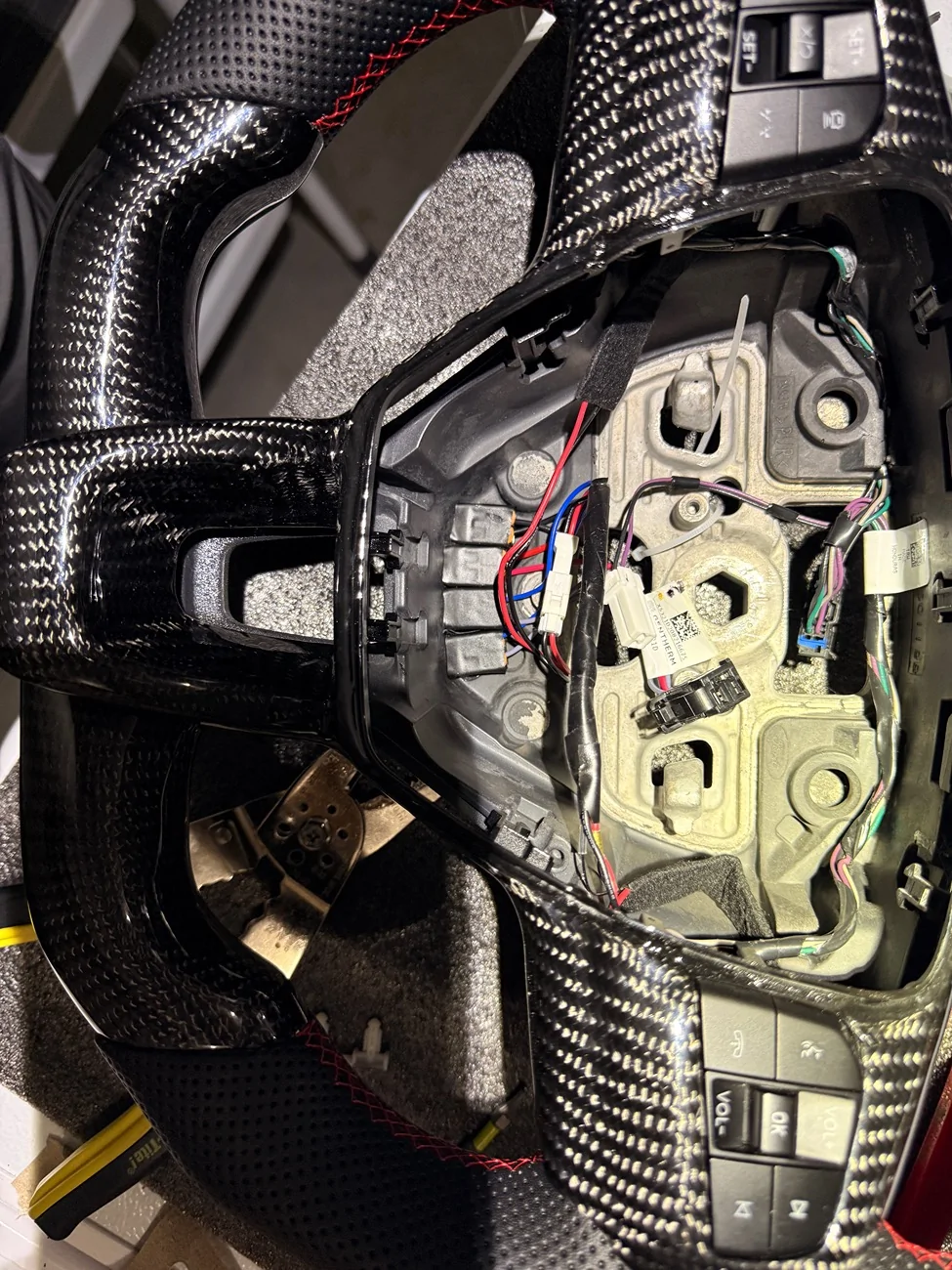 Ford Mustang Mach-E Aftermarket steering wheel installation IMG_8877