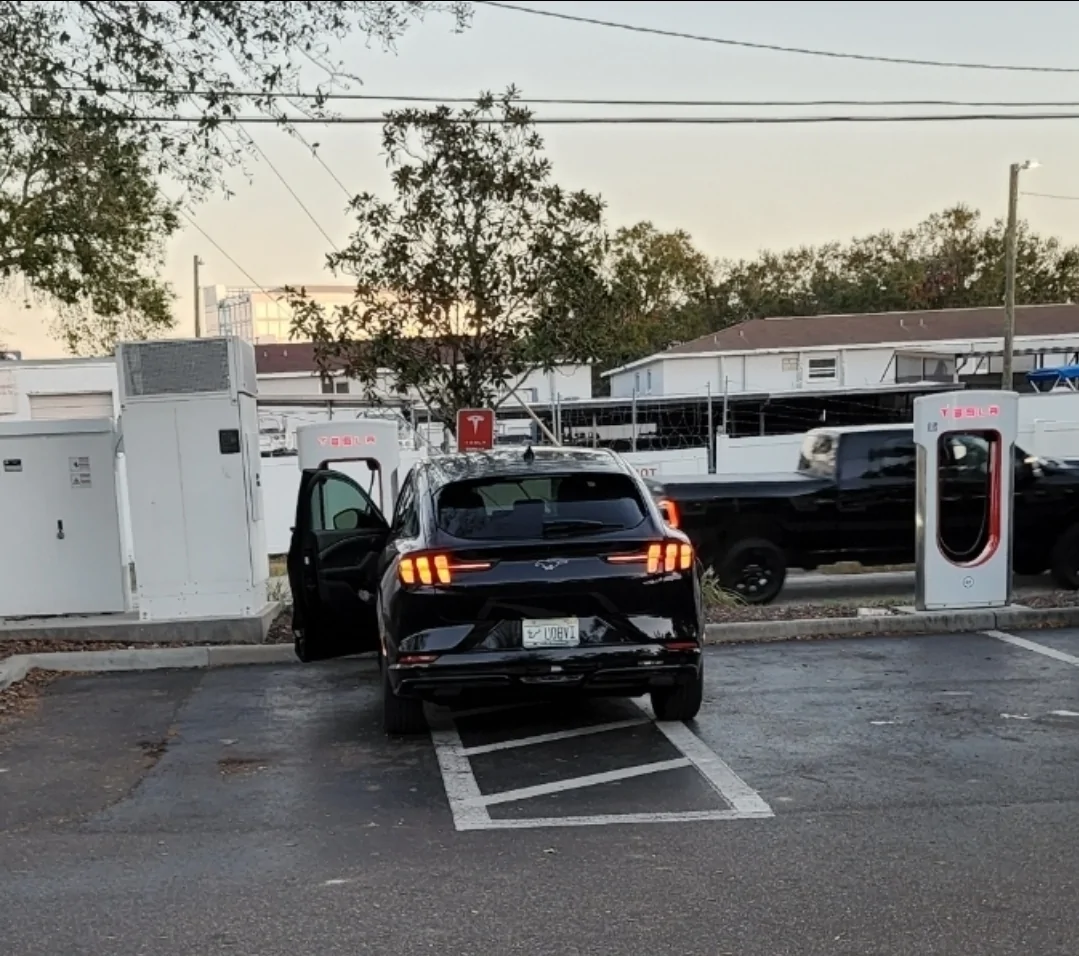 Ford Mustang Mach-E Tesla charging cable extension? Screenshot_20251231_192419_Photos