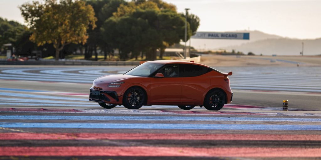 Ford Mustang Mach-E 650hp Genesis GV60 Magma Genesis-GV60-Magma-EV-7