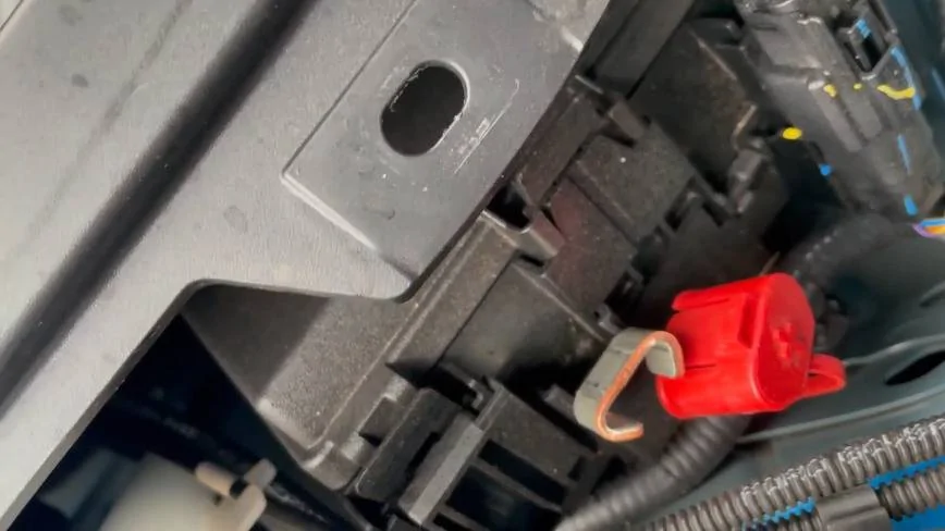 Ford Mustang Mach-E Deep Sleep Mode - 12v battery drained dead [update: Mach-E jump started] IMG 6693 - video 13 - covers open - YouTube - 0 32