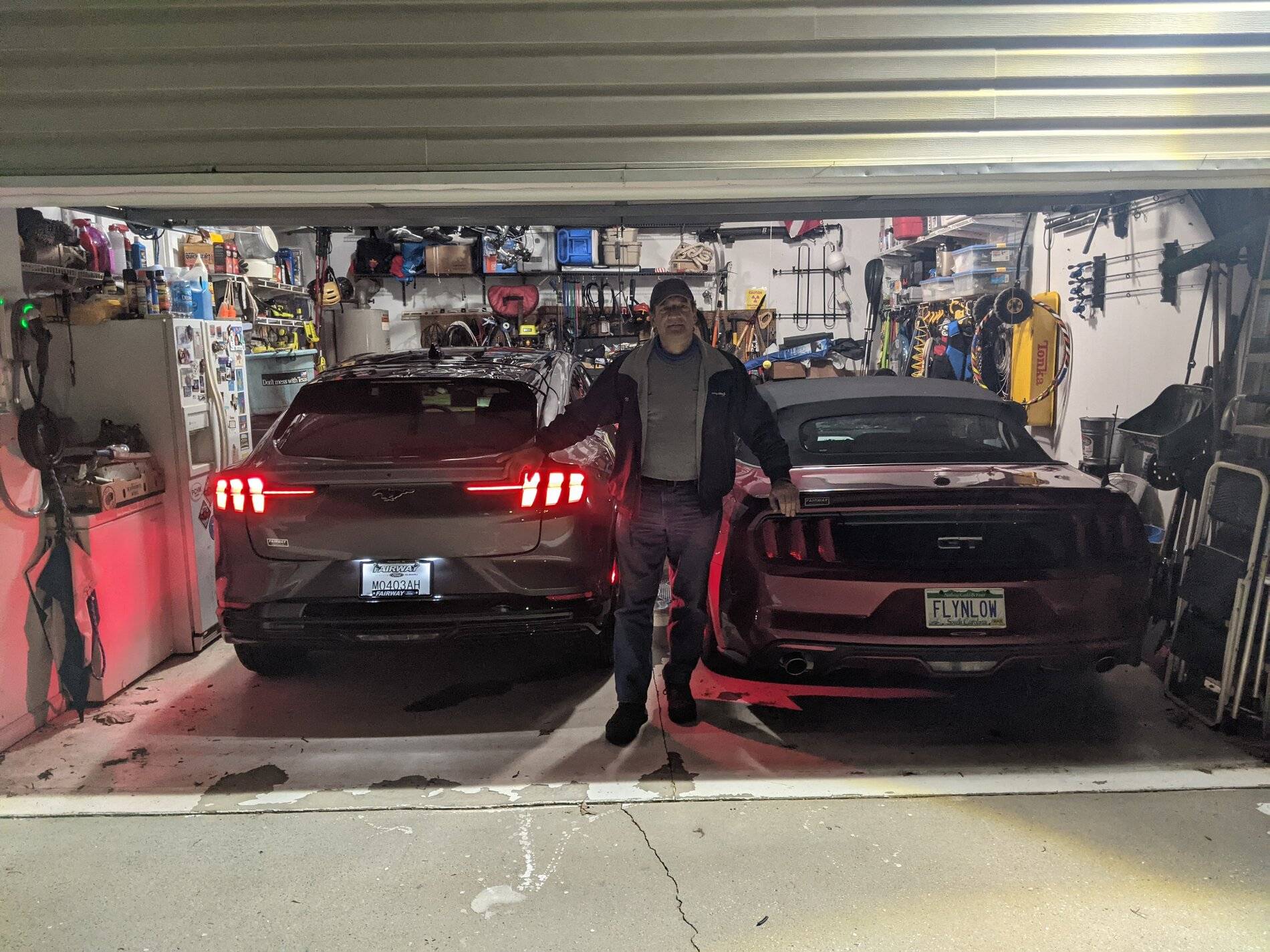 Ford Mustang Mach-E CARBONIZED GRAY Mach-E Club IMG_20210217_202733