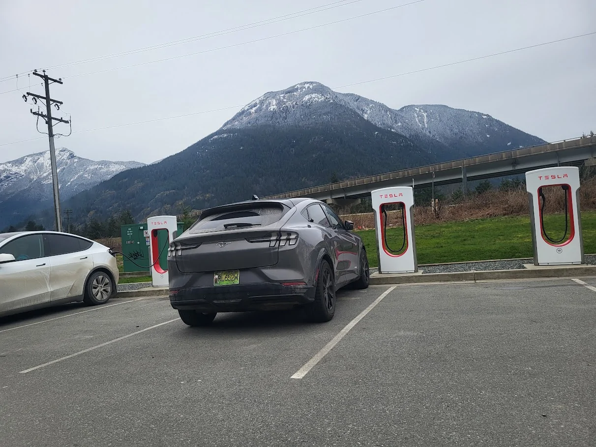 Ford Mustang Mach-E Winter Trip Report 1000+KM's - 2021 MME AWD Standard Range Merrit MME 2021 Telsa charge rear