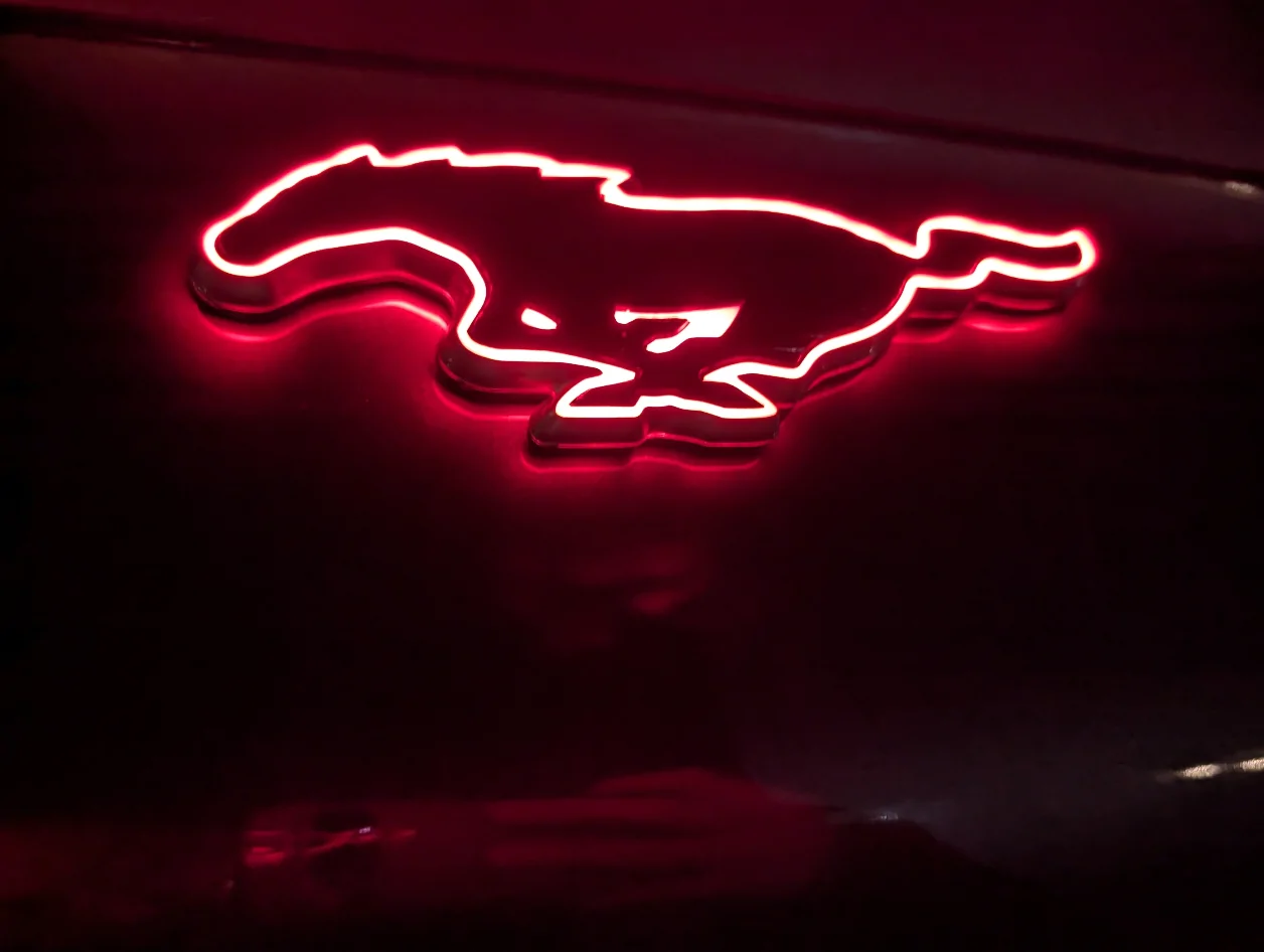 Ford Mustang Mach-E BSKT Design LED Ponies Screenshot_20260411-234020