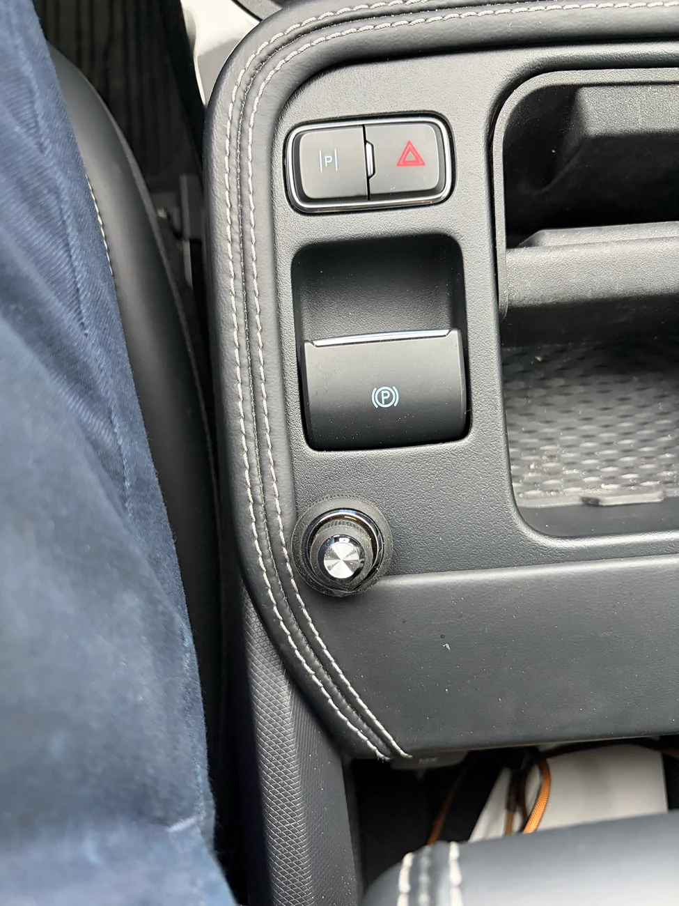 Ford Mustang Mach-E MachE Select Audio - Base Audio - Stereo Upgrade Build tempImageC0Wdl4