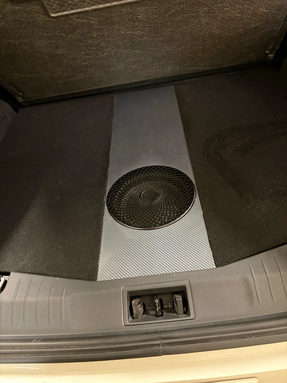 Ford Mustang Mach-E MachE Select Audio - Base Audio - Stereo Upgrade Build tempImageHk8HjY