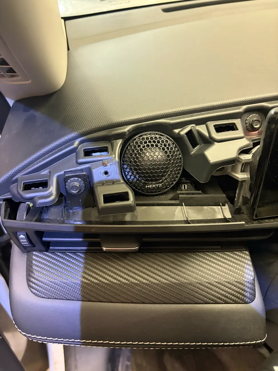 Ford Mustang Mach-E MachE Select Audio - Base Audio - Stereo Upgrade Build tempImageWAIgH7
