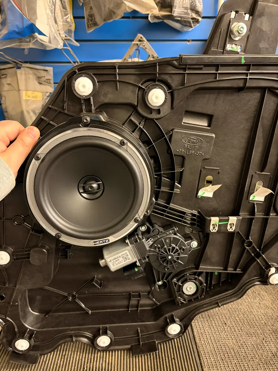 Ford Mustang Mach-E MachE Select Audio - Base Audio - Stereo Upgrade Build tempImagemfLr5F