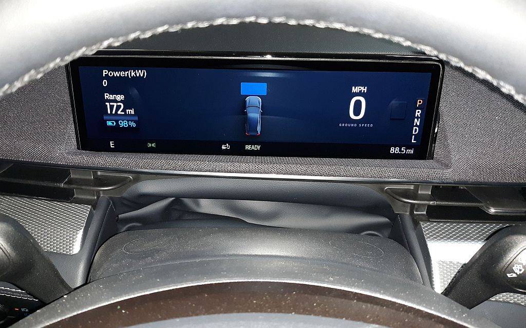 Ford Mustang Mach-E Display Feature Request - view power (in kW) charge/output/regen interactively 'always on' DisplayRequest-Power