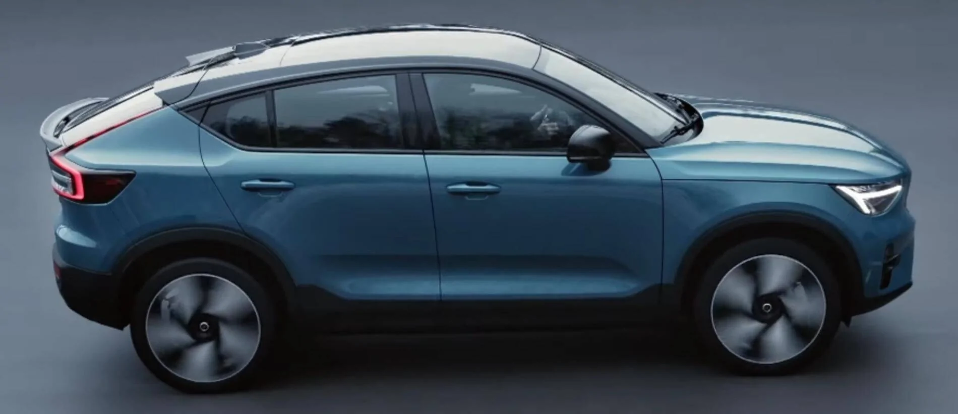 Ford Mustang Mach-E Volvo C40 BEV Screenshot_20210302-072142