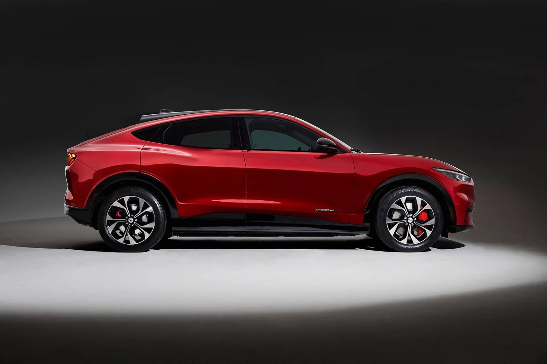 Ford Mustang Mach-E Rear Spoiler - functional or aesthetic? Untitled-2