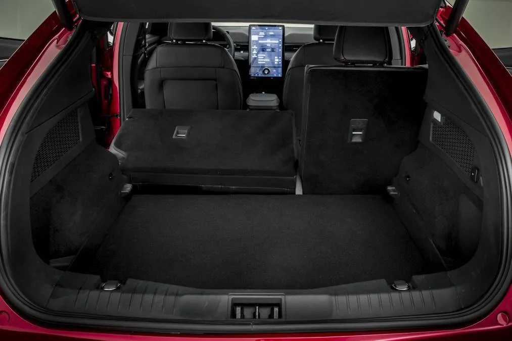 Ford Mustang Mach-E Trunk/Boot Dimensions for dog crate ford_mach-e_020