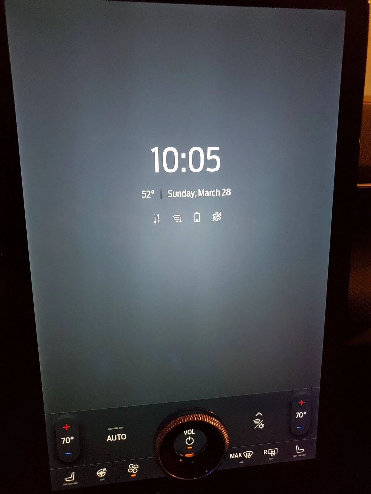 Ford Mustang Mach-E Any way to turn off the main screen? 20210328_220552