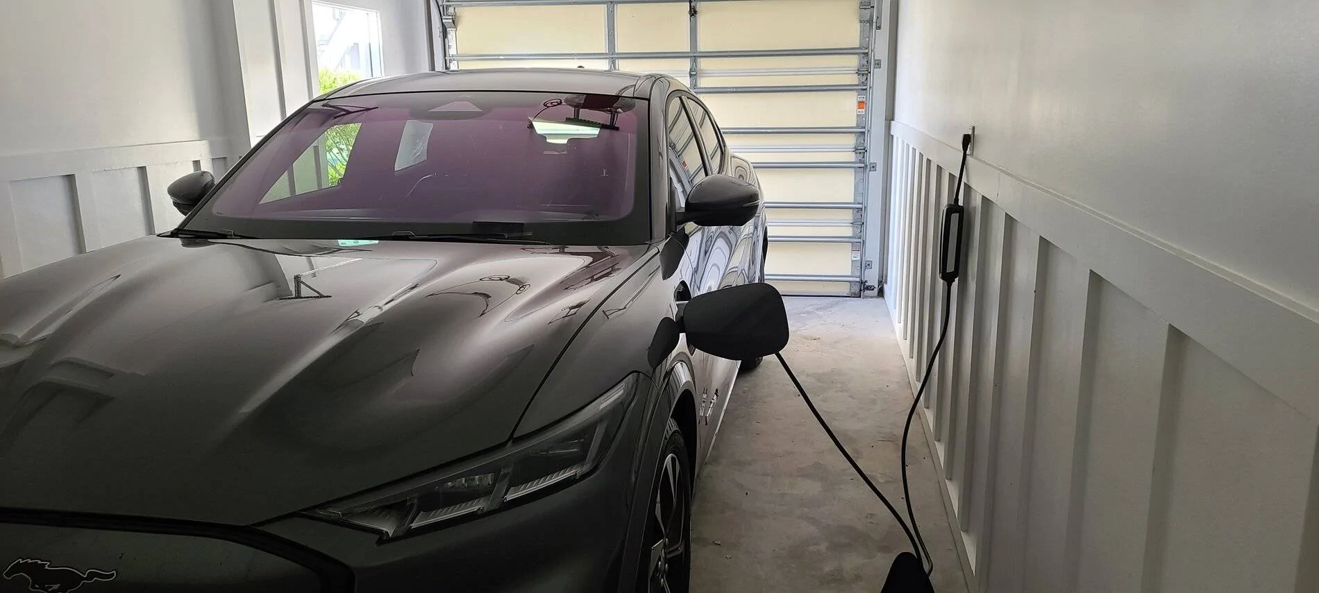 Ford Mustang Mach-E Charging at hotel poll 20210412_080851