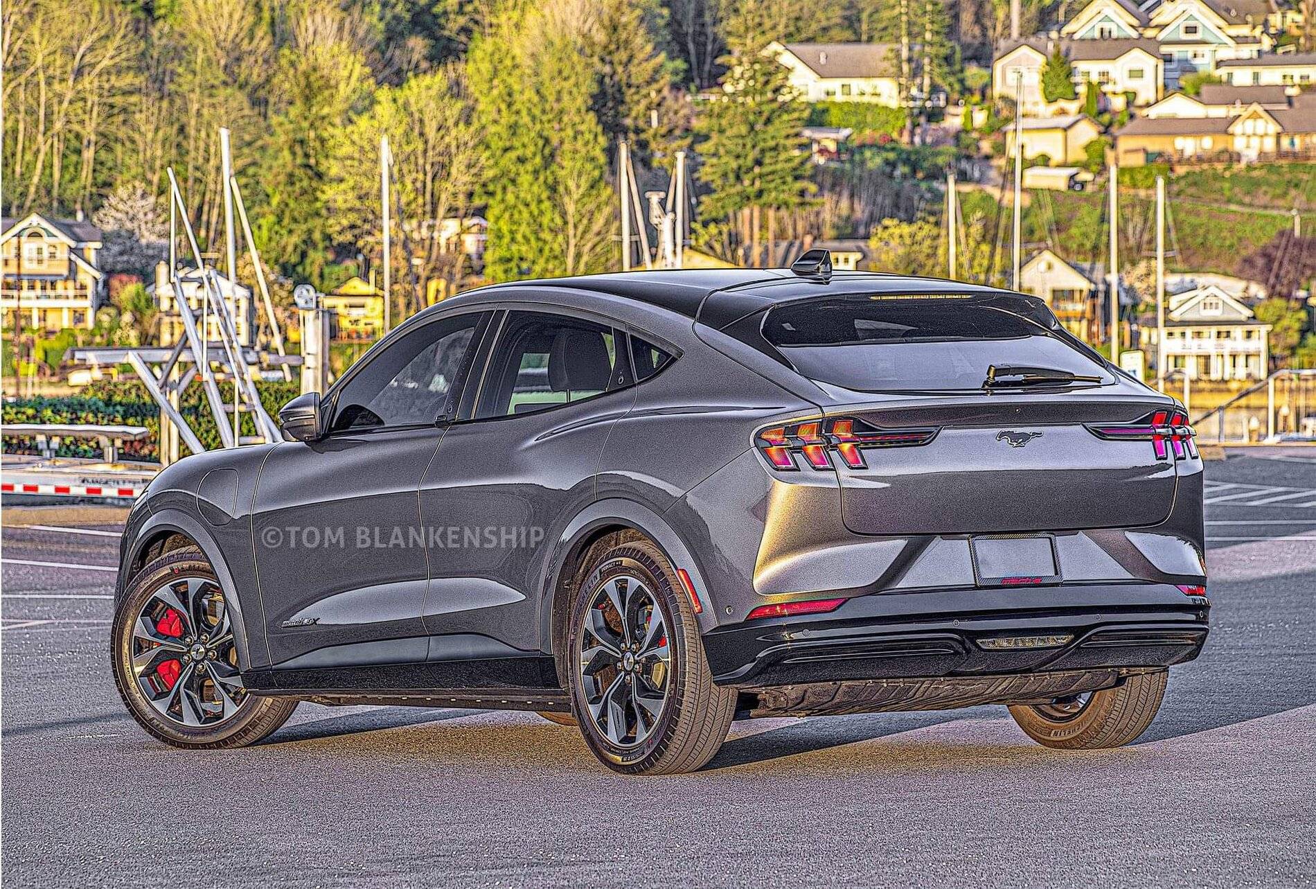 Ford Mustang Mach-E CARBONIZED GRAY Mach-E Club 175669851_10219058524482776_8269889474299428730_n