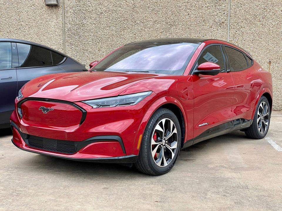 Ford Mustang Mach-E XPEL Full-Wraps Mach-E in Paint Protection Film PPF 162505119_2085947611547743_5422751946253194479_n