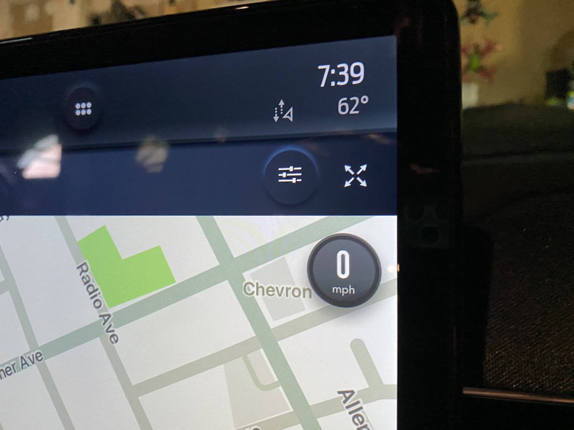 Ford Mustang Mach-E CarPlay rounded corners are gone! 4566DB96-80B4-4DE4-AC5B-0FAECD30BC65