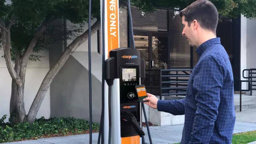 Ford Mustang Mach-E Failed to Connect at a Charge Point EV Station 1621722904089