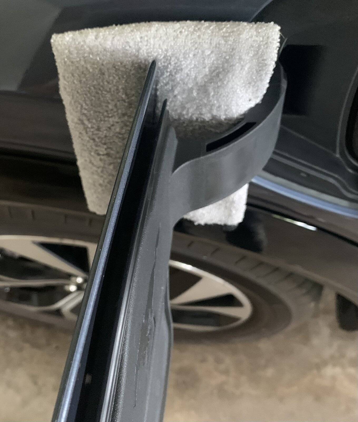 Ford Mustang Mach-E Charge Port Cover Dent Prevention – 3D Printed DIY Solution E7D717D2-A135-49E0-A87C-84B8AECFB0E9