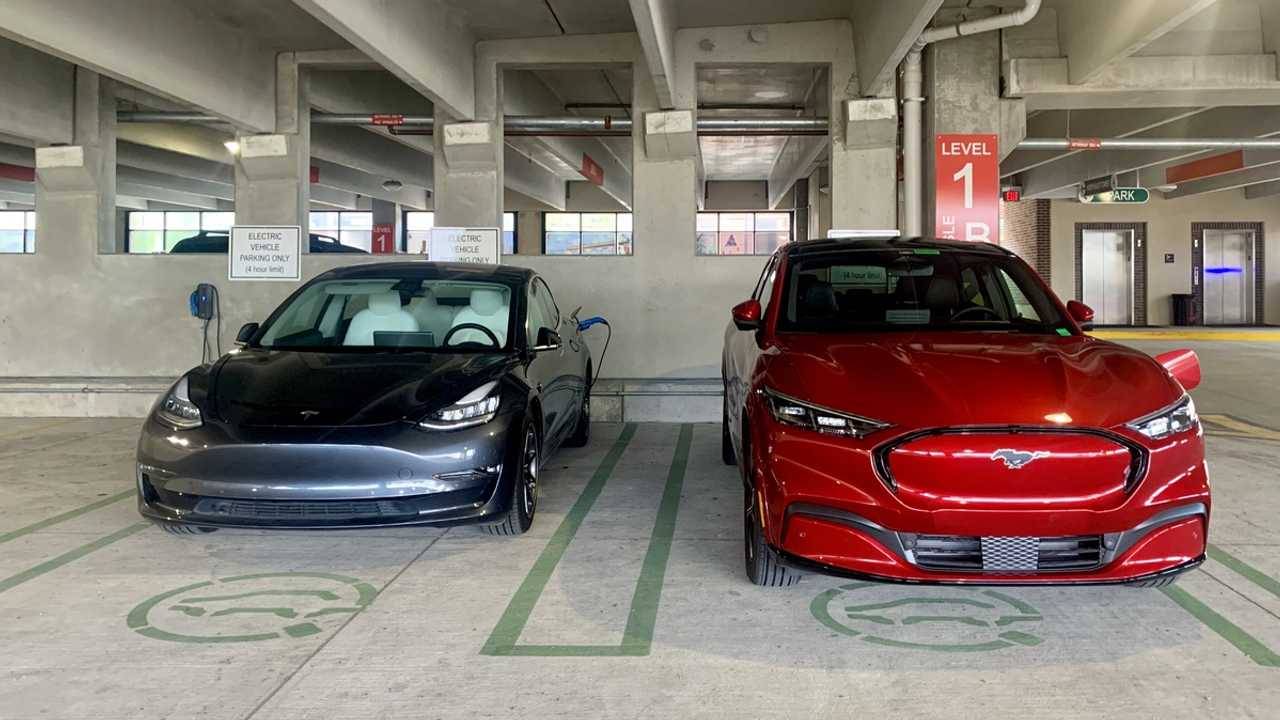 Ford Mustang Mach-E Mach E spotted charging beside a Model Y C9F84AE8-6548-4383-986D-08806D0838F2