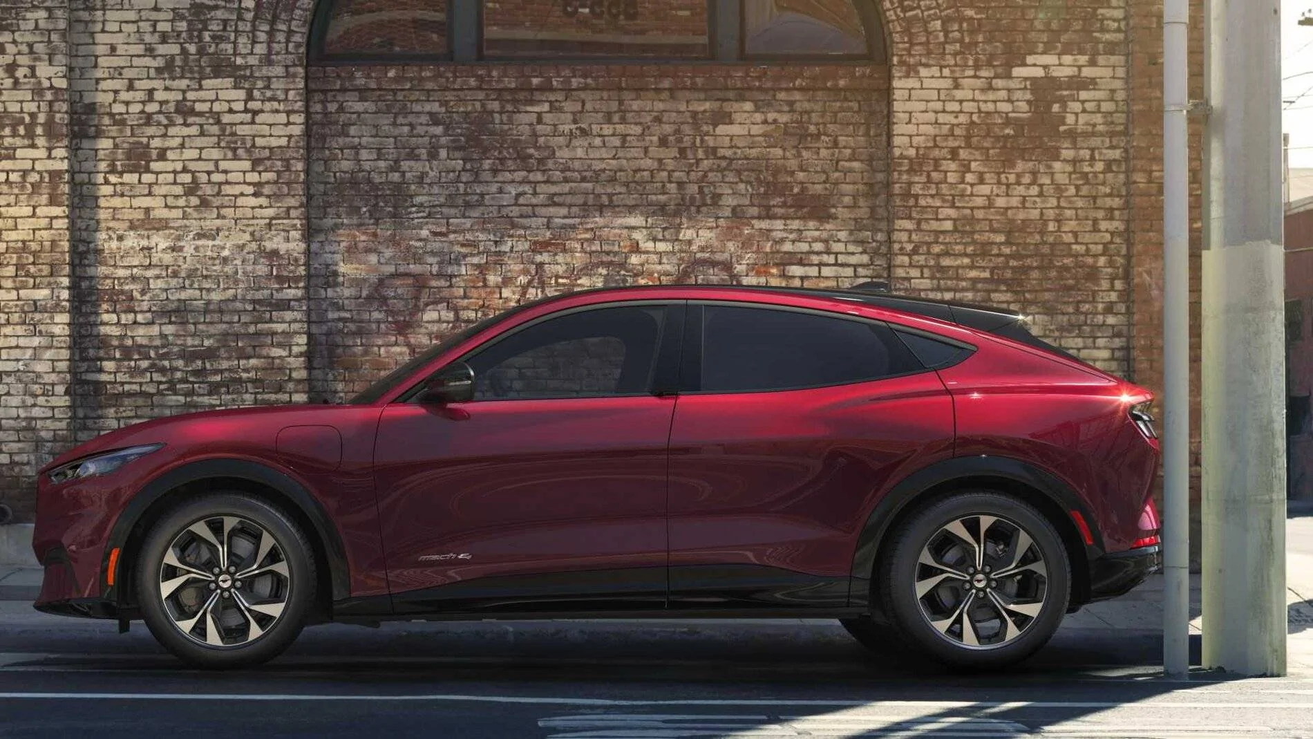 Ford Mustang Mach-E Model Y and Ford Mustang Mach E have the same rear issue? ford mach e rear bumper issu