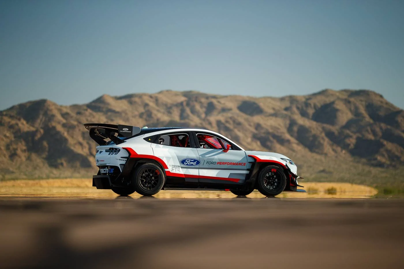 Ford Mustang Mach-E Mach-E 1400 Prototype Revealed with 1400 Peak Horsepower Mach-E-1400-Prototype-Revealed-40 (1)