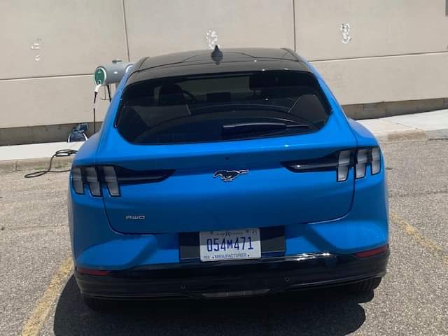 Ford Mustang Mach-E GRABBER BLUE Mach-E Photos EcMERZmWkAogfff