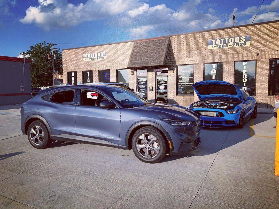 Ford Mustang Mach-E Infinite Blue or Antimatter Blue 1596907820409