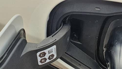 MME Charge Port2.jpg