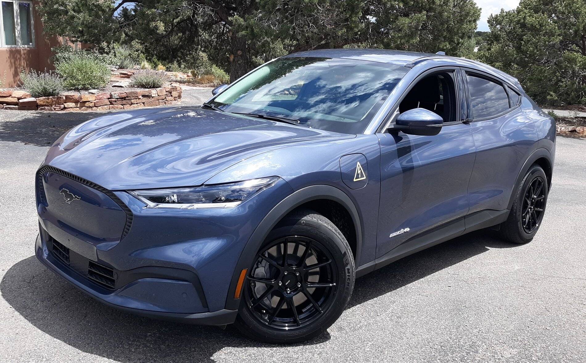 Ford Mustang Mach-E Mach-E Aftermarket wheel and tire information and pictures installed fq view