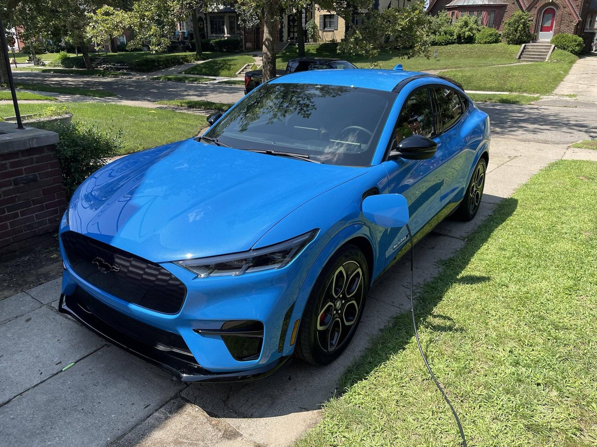 Ford Mustang Mach-E Grabber Blue Base Mach-E GT Spied 7stY4Ah