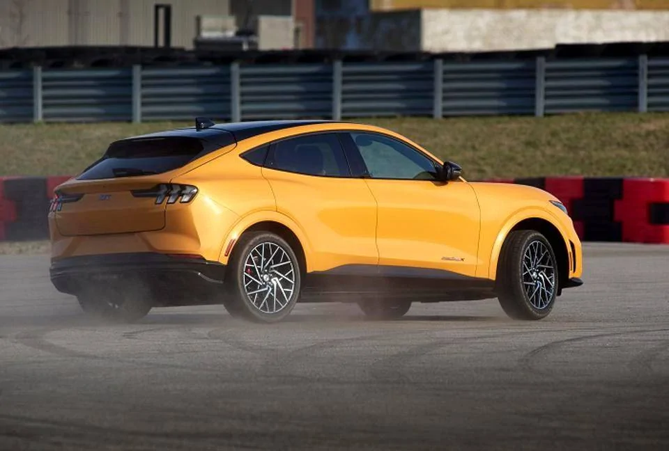 Ford Mustang Mach-E We Predict Repair Study Offers Optimism For EV Owners cost-of-servicing-EVs-decreases-over-time-%2F960x0